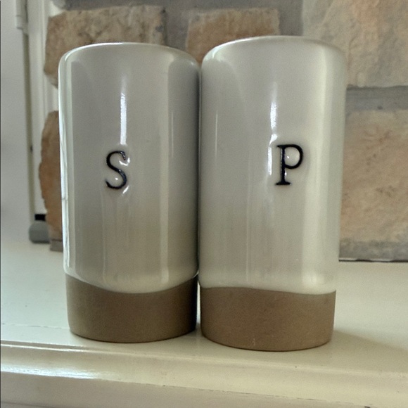 Hearth & Hand Other - Hearth & Hand Salt & Pepper Shaker Set